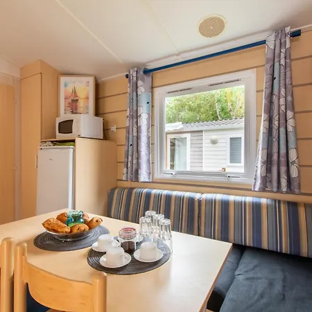 Campsite Mobil-home Entre Terre & *